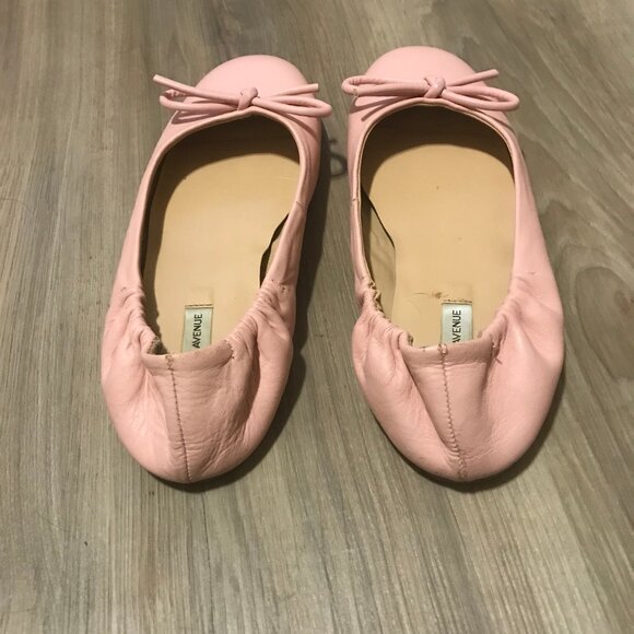 Saks Fifth Avenue Ladies Ballerina Flat Shoes Size 7.5 - Picture 3 of 6